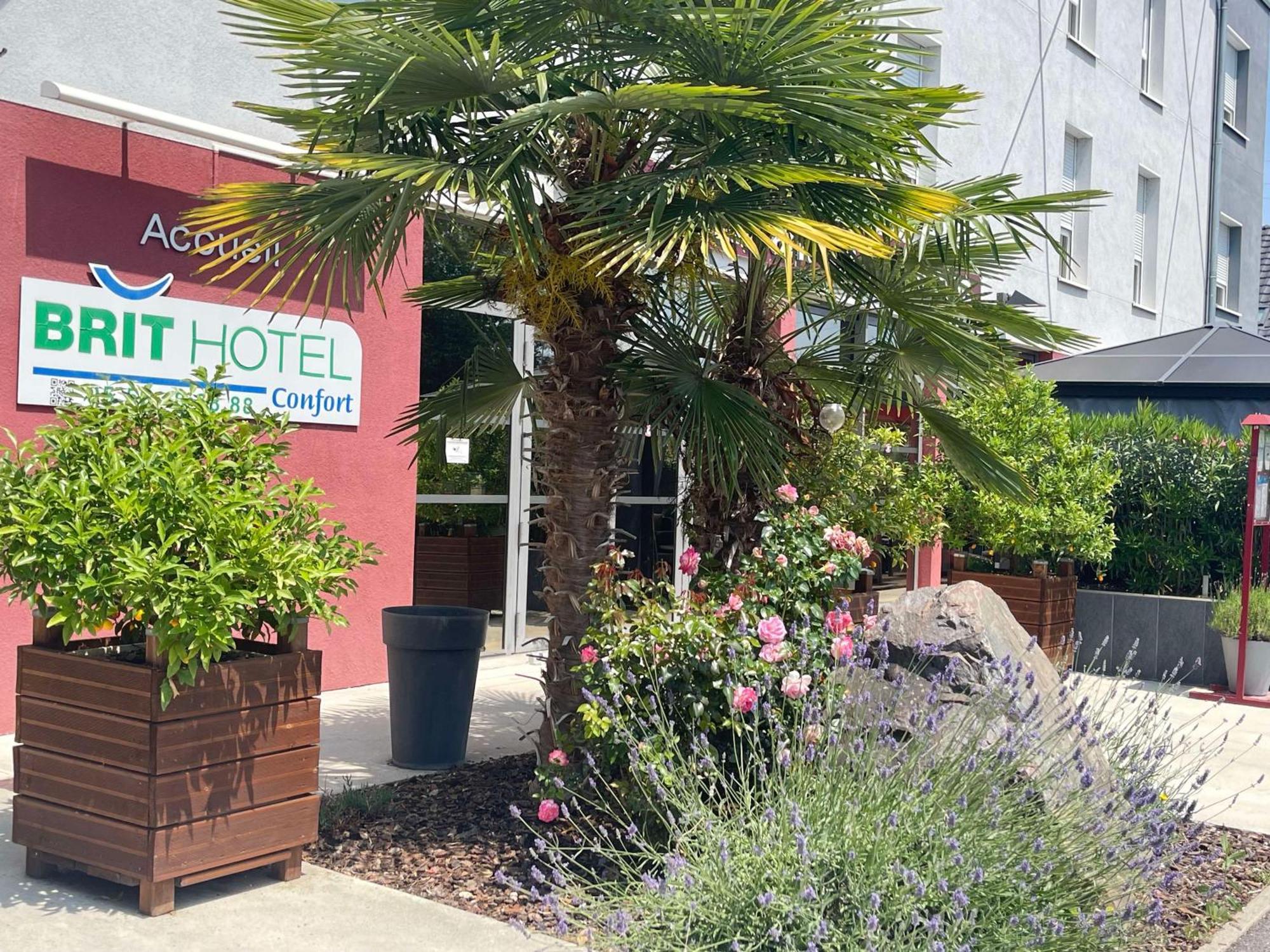 Brit Hotel Brive La Gaillarde - Restaurant La Limousine Malemort Экстерьер фото