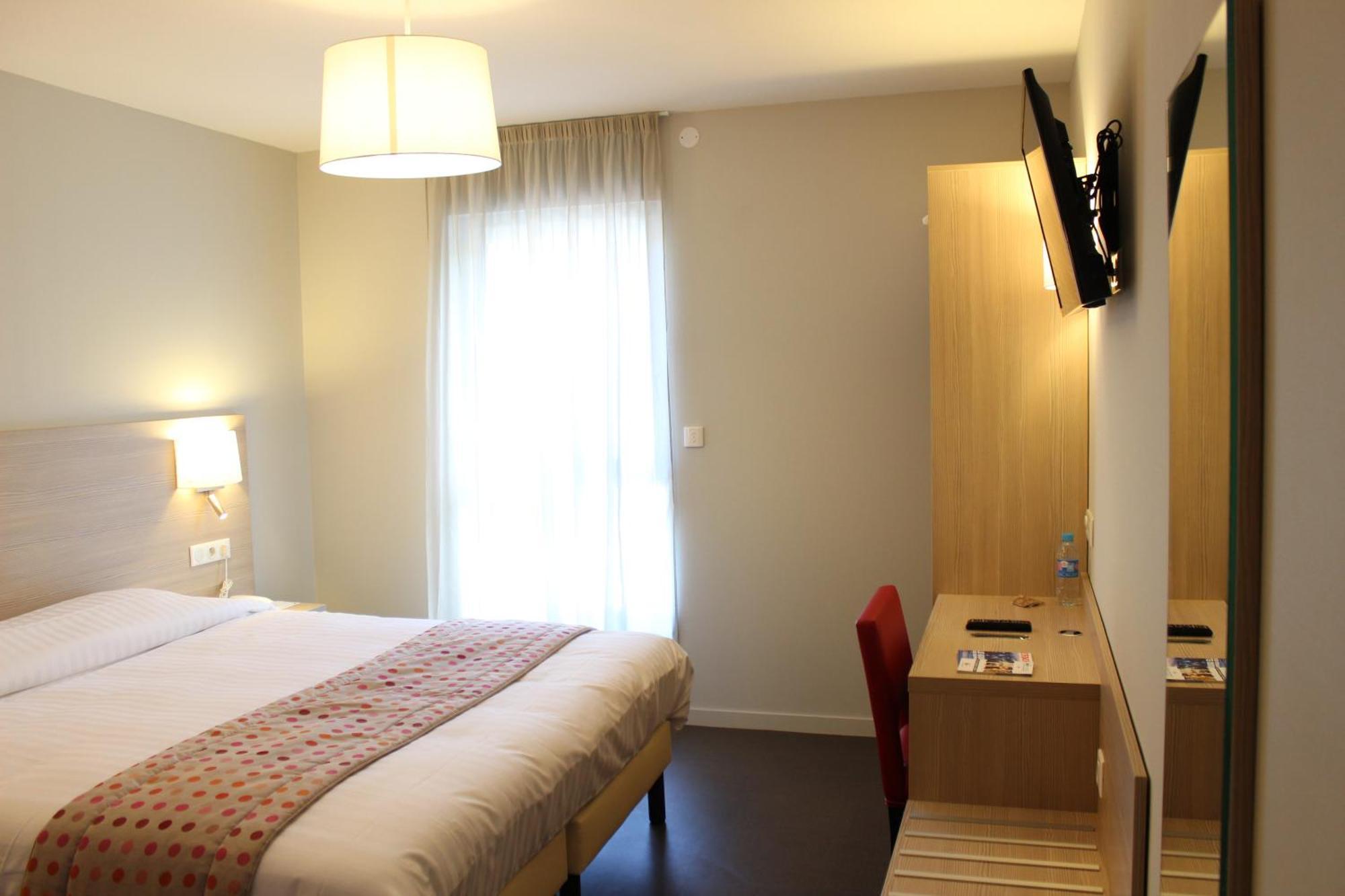Brit Hotel Brive La Gaillarde - Restaurant La Limousine Malemort Экстерьер фото