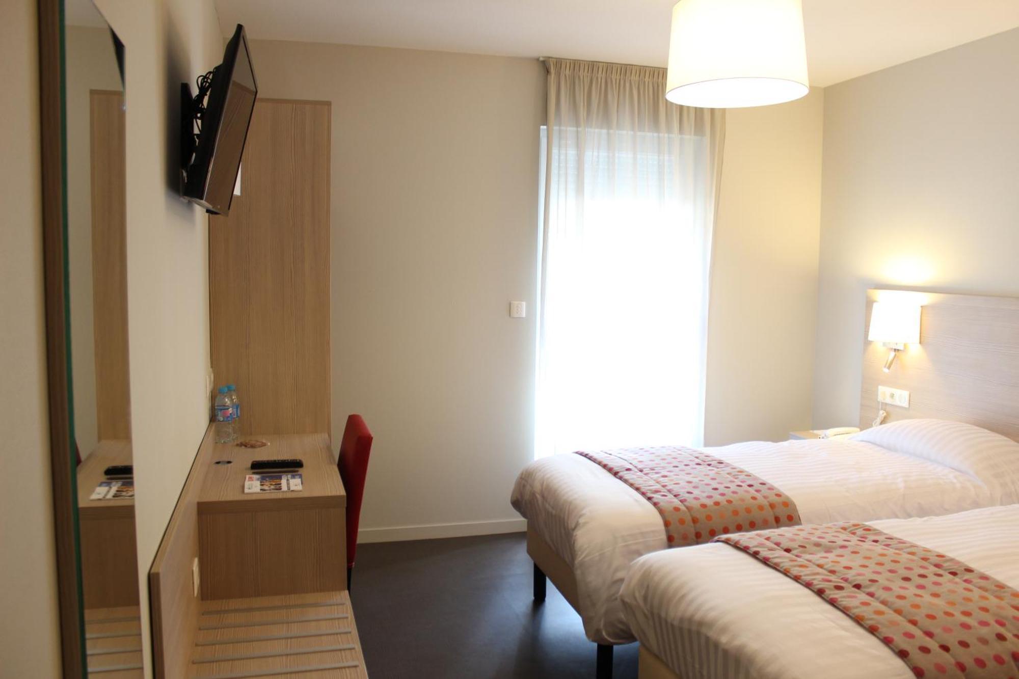 Brit Hotel Brive La Gaillarde - Restaurant La Limousine Malemort Экстерьер фото