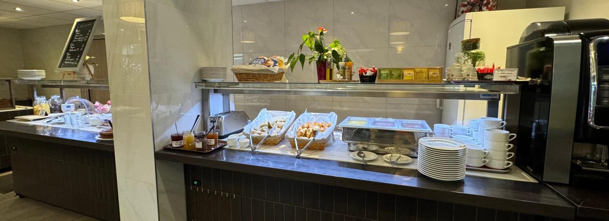 Brit Hotel Brive La Gaillarde - Restaurant La Limousine Malemort Экстерьер фото